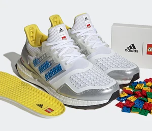 LEGO et Adidas partenaires pour des baskets personnalisables